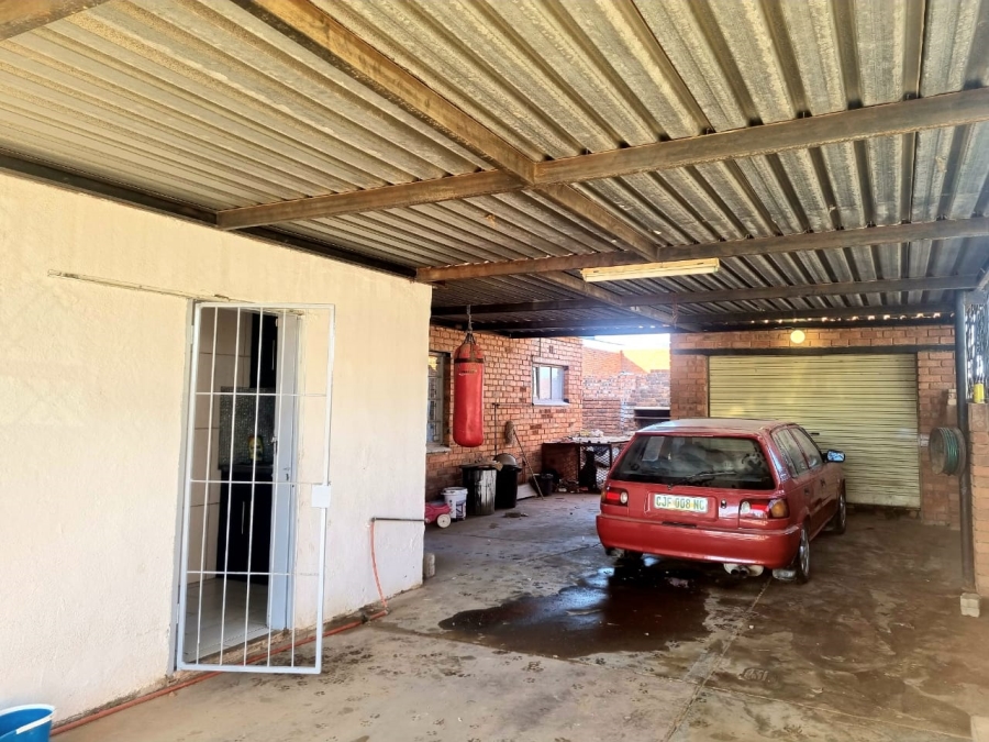 3 Bedroom Property for Sale in Homevale Northern Cape